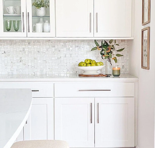 White kitchen cabinets